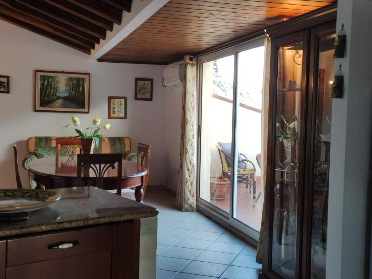 Appartamento La Panoramica Gallodoro Esterno foto
